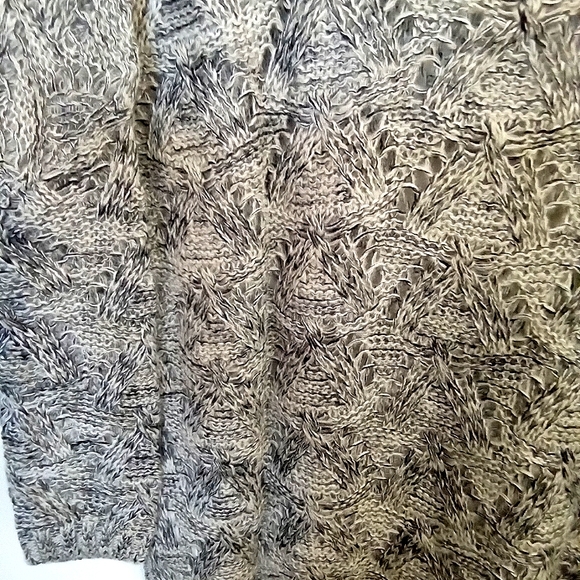 Marled Pointelle Knit Batwing Sweater - Picture 11 of 13